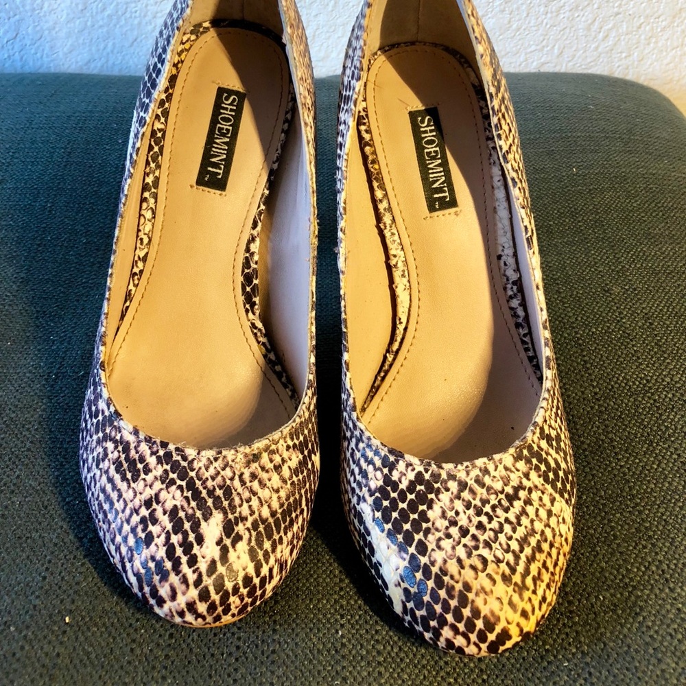 Shoemint rounded toed 3.75” heel high size 5M
